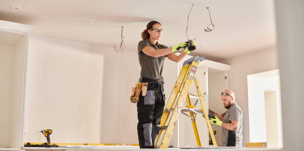 Best Licensed Electrician  in Halstead, KS